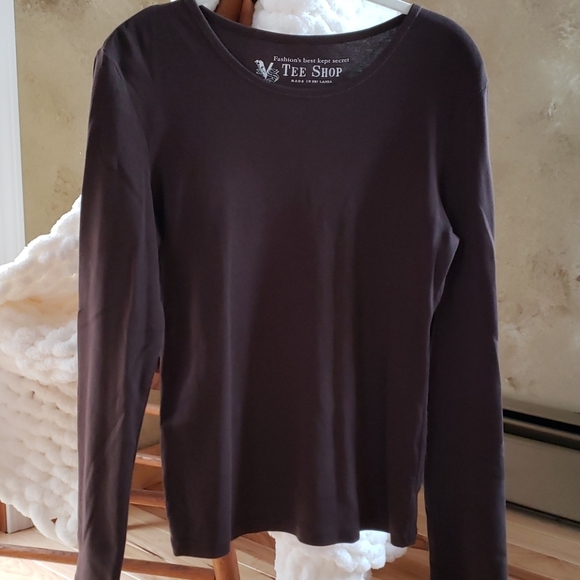 VS Moda International Tee Shop - Picture 1 of 6